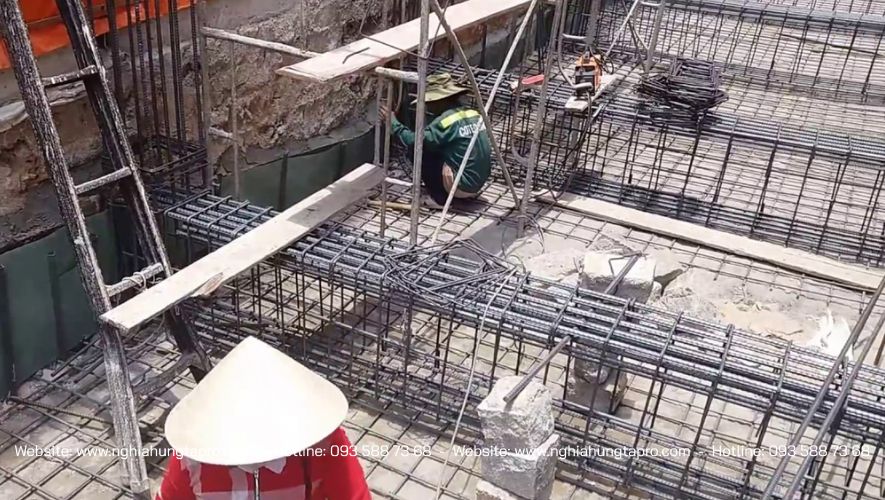 Bố trí thép móng băng là bước quan trọng đòi hỏi sự cẩn thận, kĩ lưỡng 